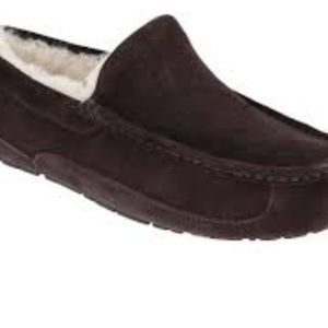 UGG Ascot Mens Slipper Size 10